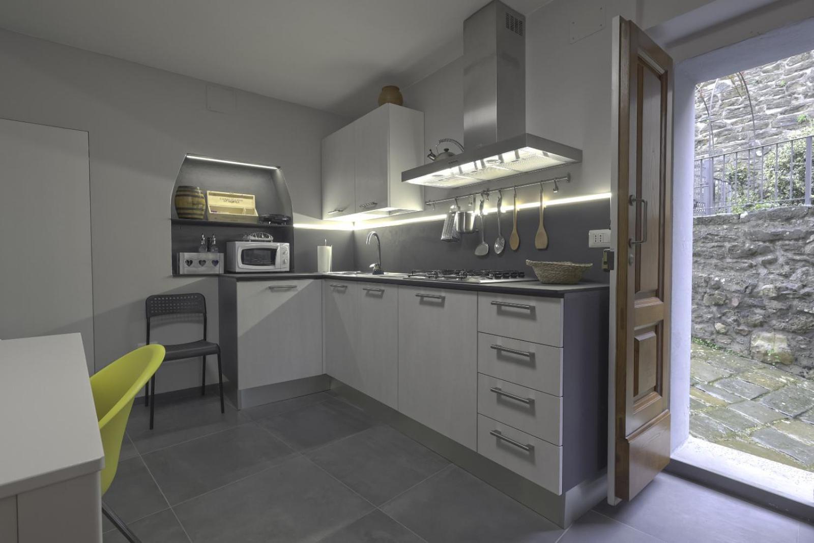 Casa Vacanze Vicolo Della Luna Ambra Bagian luar foto