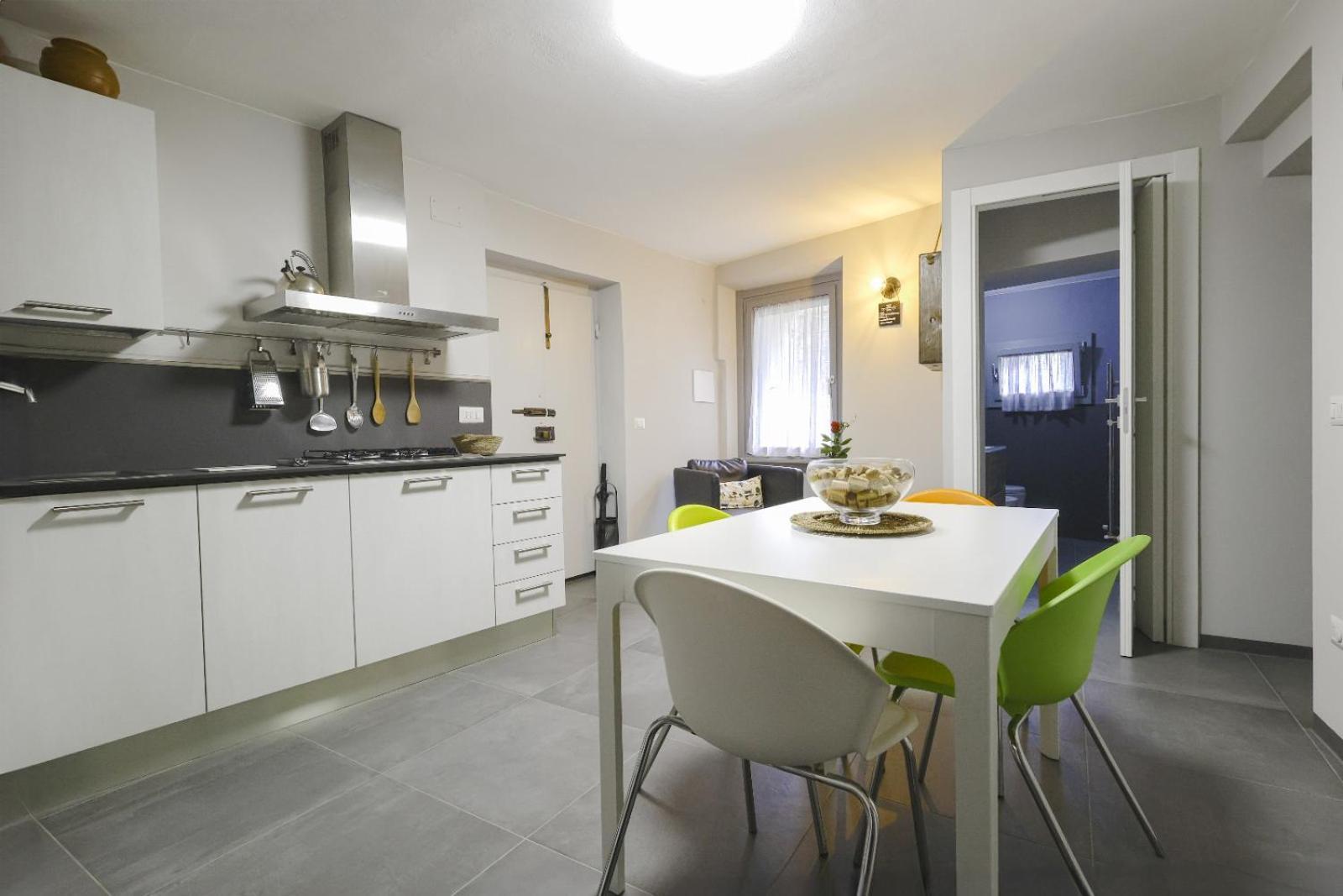 Casa Vacanze Vicolo Della Luna Ambra Bagian luar foto